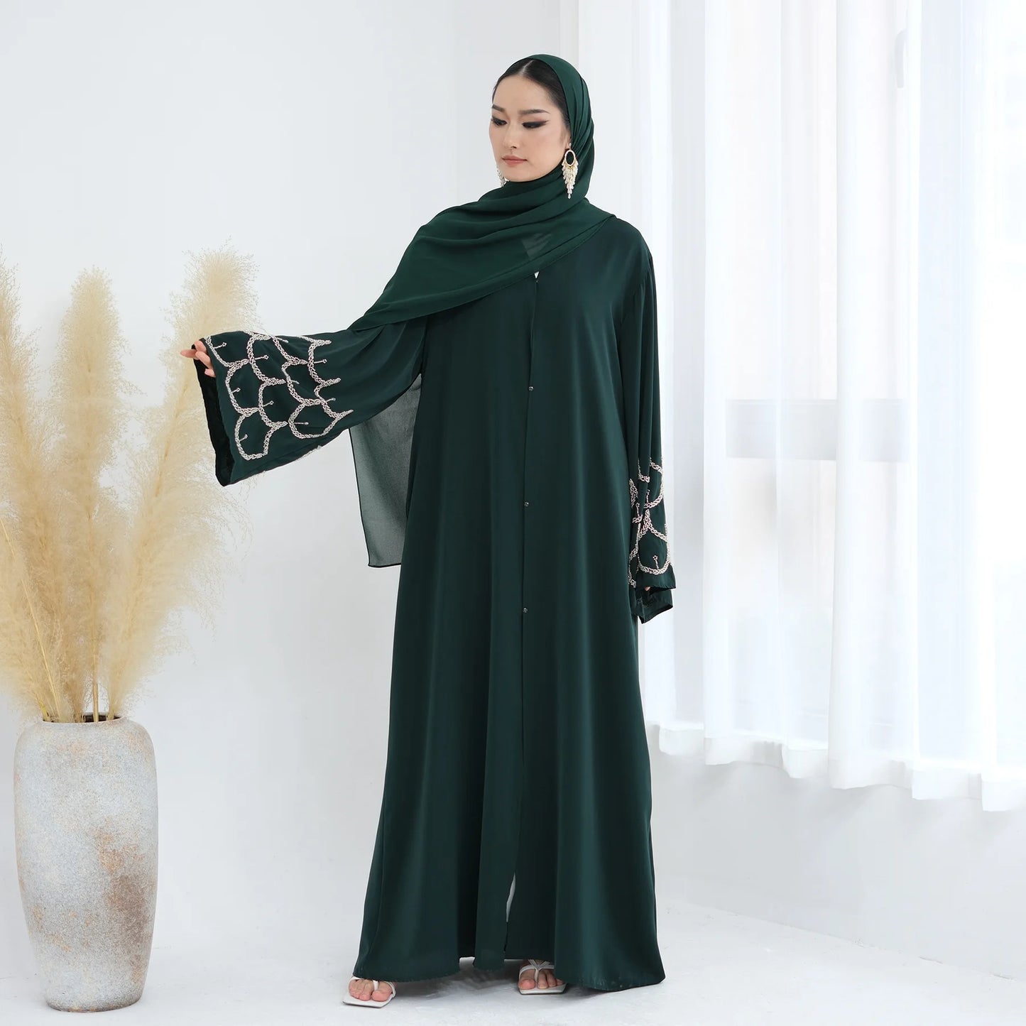 Abaya Brodée — Modèle Hana