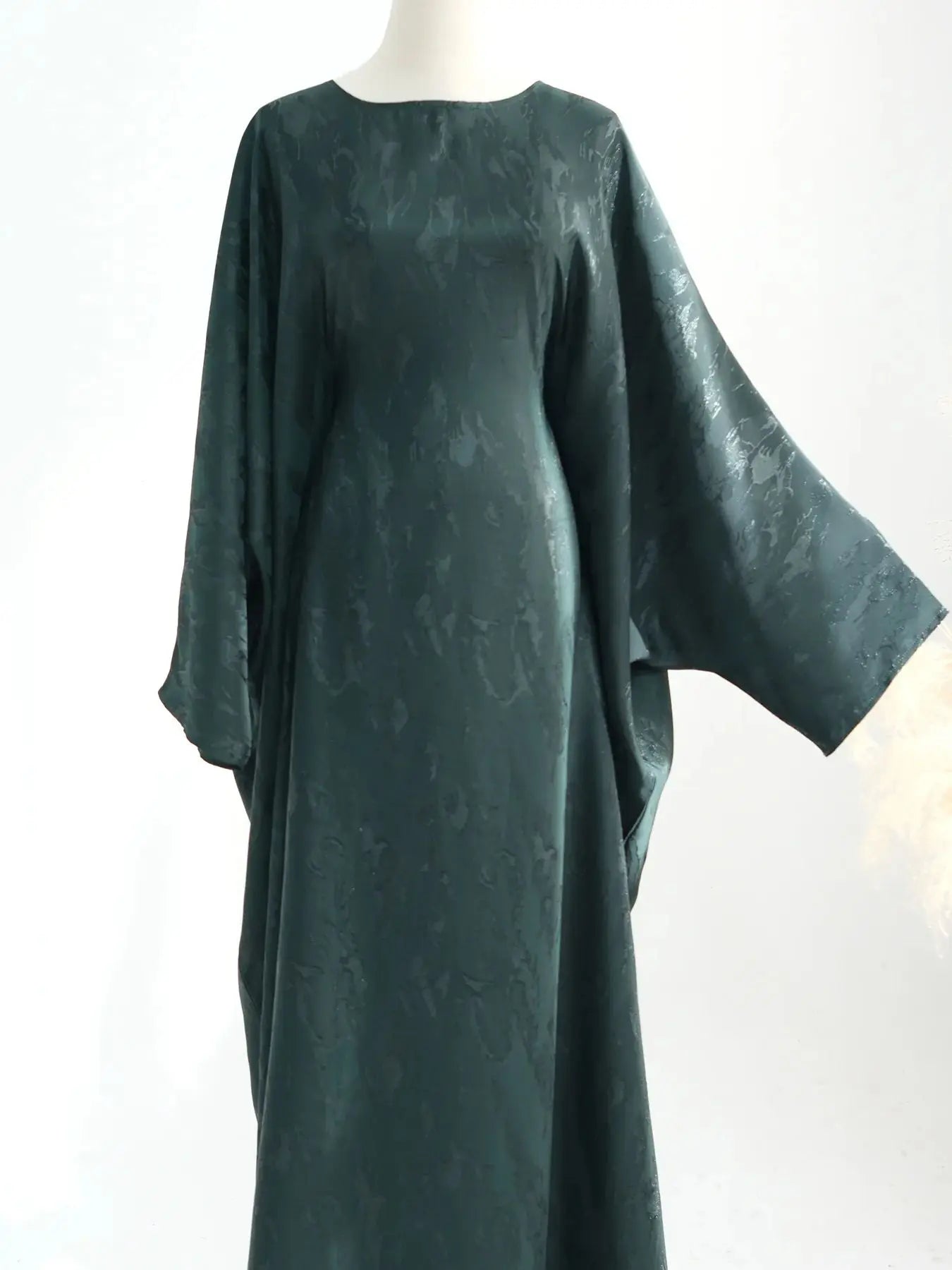 Abaya Manches Chauve-Souris — Robe Longue Modeste Dubai & Orient