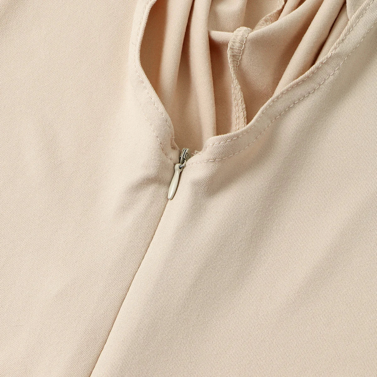 Hijab Intérieur Innovant avec Zip — Confort & Maintien Parfait