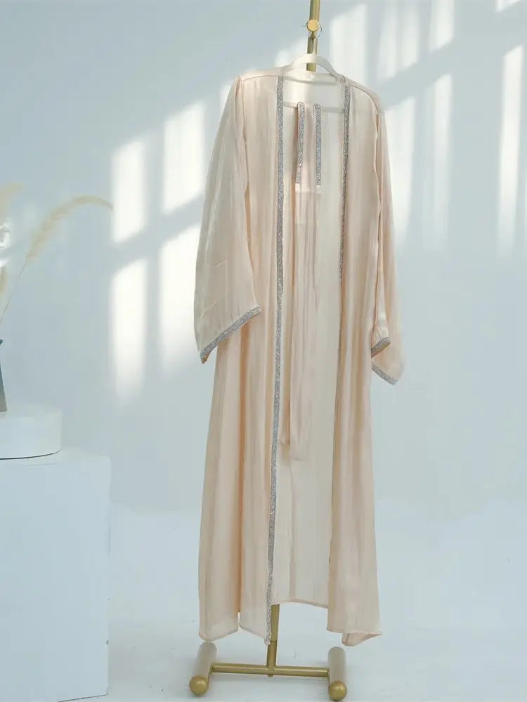 Kimono Satin Organza — Manteau Ouvert Luxe & Mode Modeste Dubai