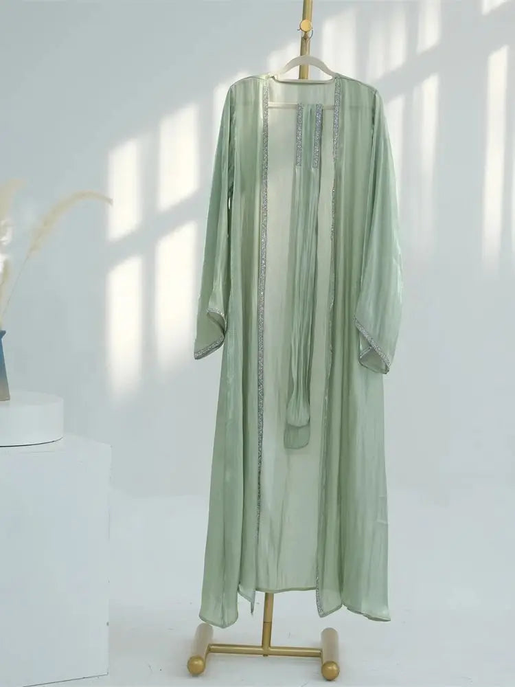 Kimono Satin Organza — Manteau Ouvert Luxe & Mode Modeste Dubai