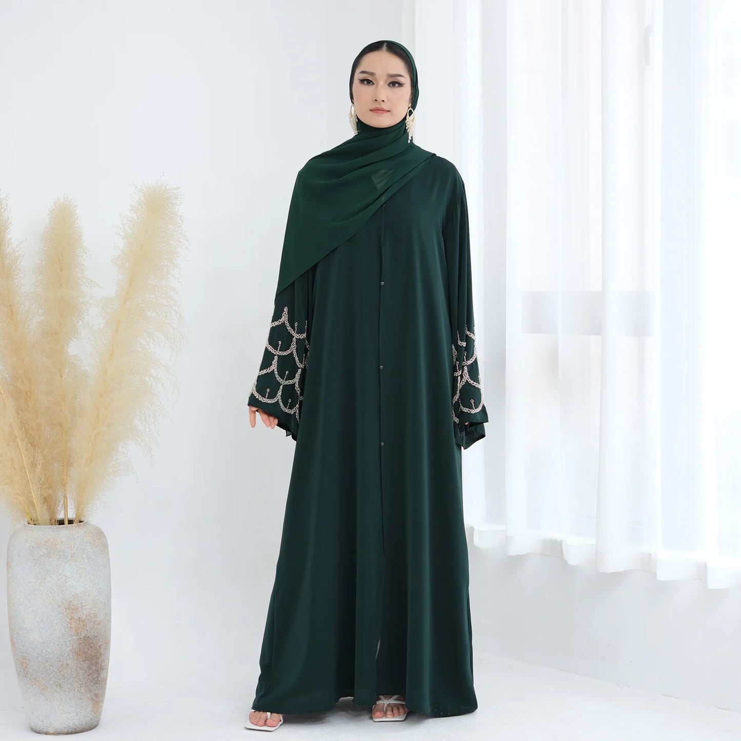 Abaya Brodée — Modèle Hana